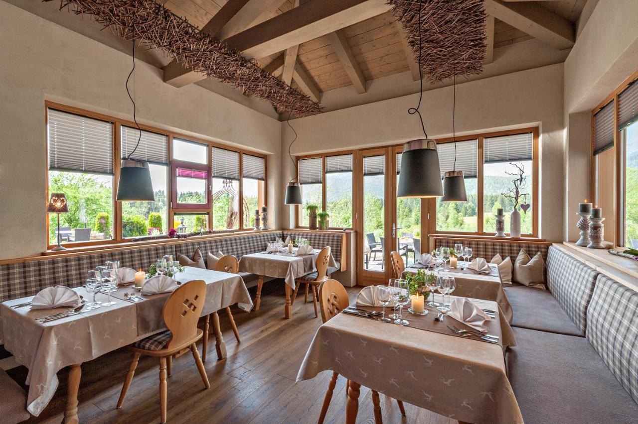 Landhotel Zum Bad Krün Zewnętrze zdjęcie